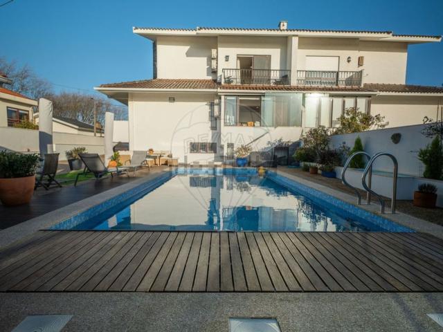 Moradia, São Felix da Marinha