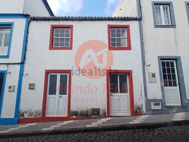 Moradia, São Jorge Velas