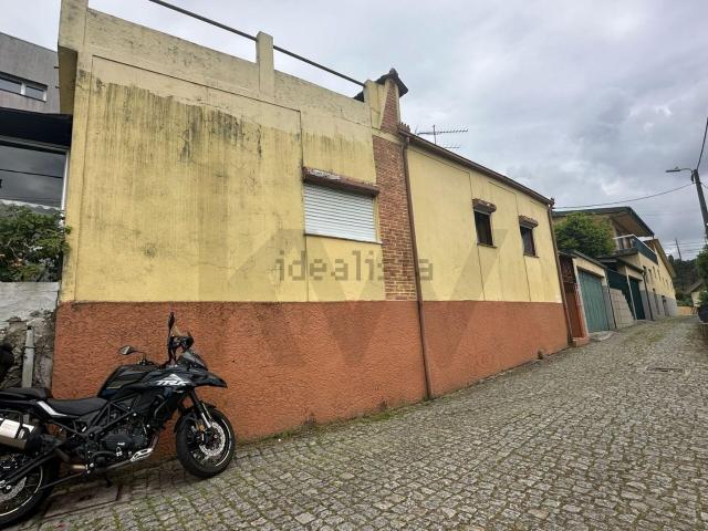 Moradia, São Jorge Selho