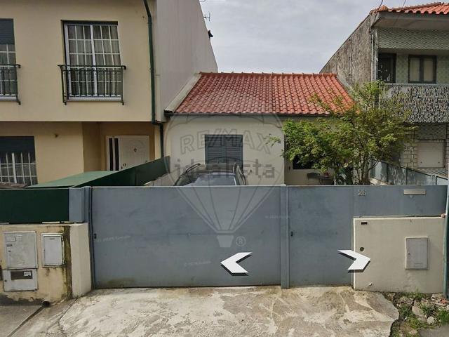 Moradia, São José de São Lázaro e São João do Souto