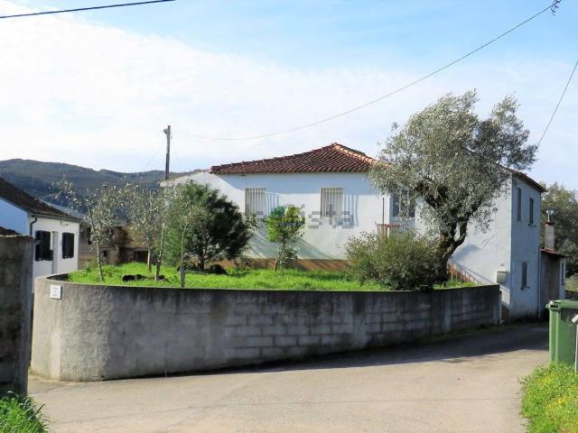 Moradia, São Martinho da Cortiça