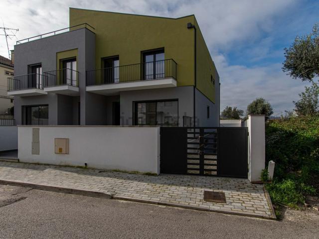Moradia, São Martinho do Bispo e Ribeira de Frades