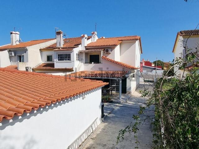 Moradia, São Sebastião