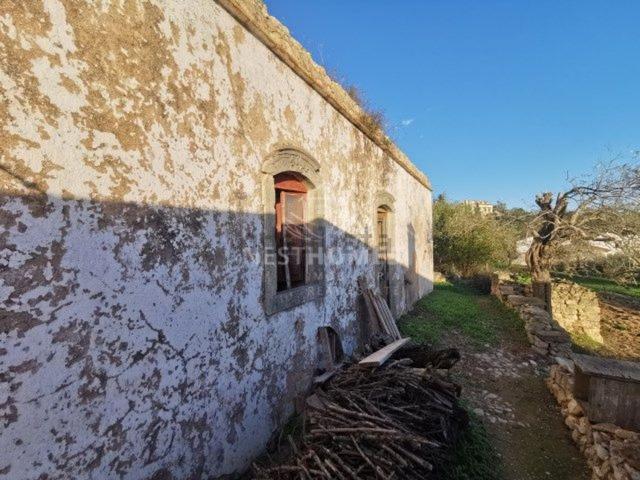 Moradia, São Sebastião
