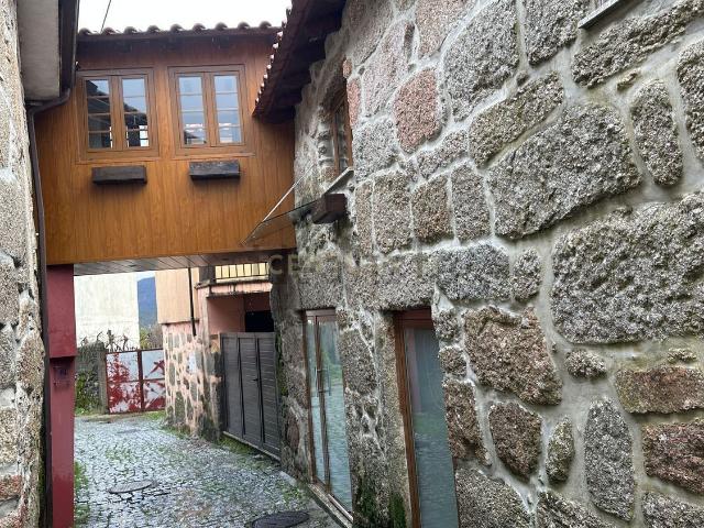 Moradia, Salamonde