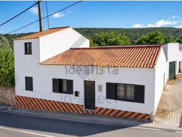 Moradia, Salir