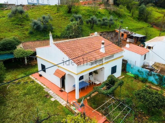 Moradia, Salir