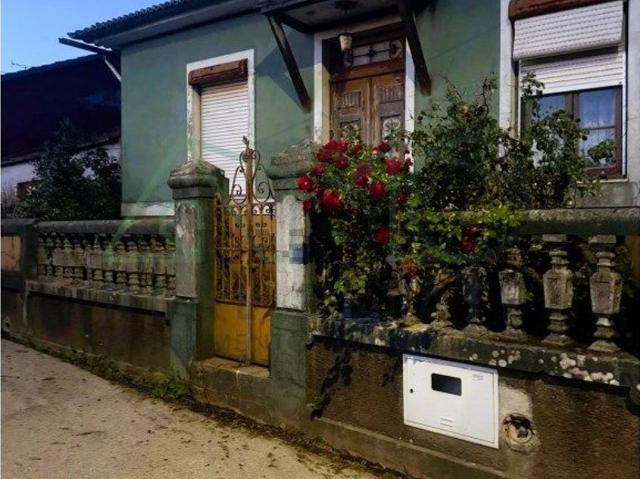 Moradia, Salreu