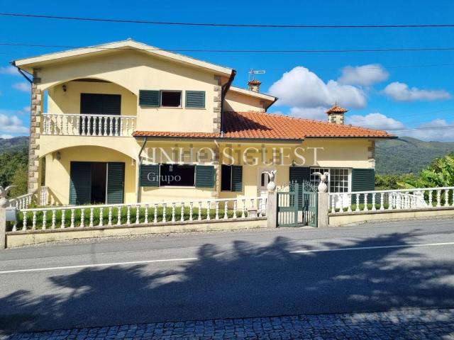 Moradia, Sande Vilarinho Barros Gomide