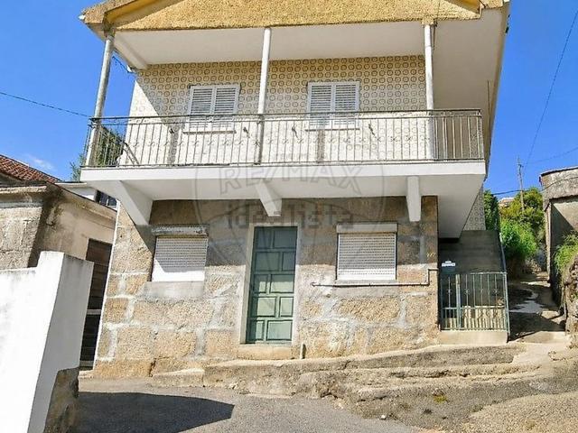 Moradia, Santa Marinha do Zêzere