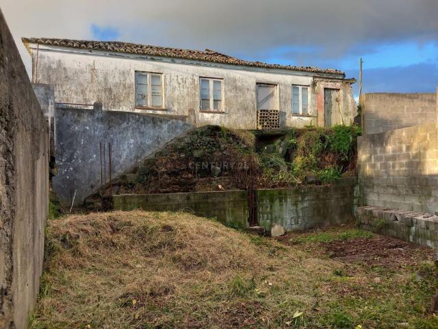 Moradia, Santa Bárbara