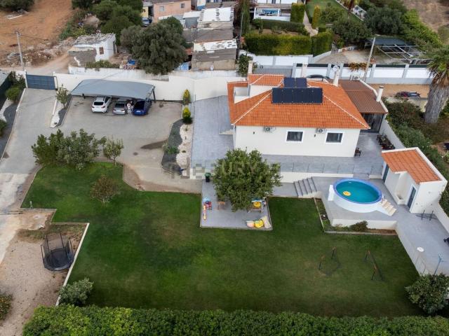 Moradia, Santa Bárbara de Nexe