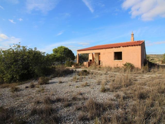 Moradia, Santa Bárbara de Nexe