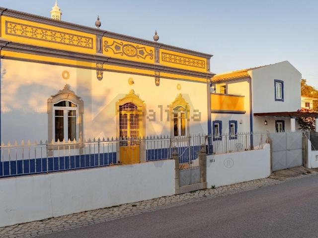 Moradia, Santa Bárbara de Nexe