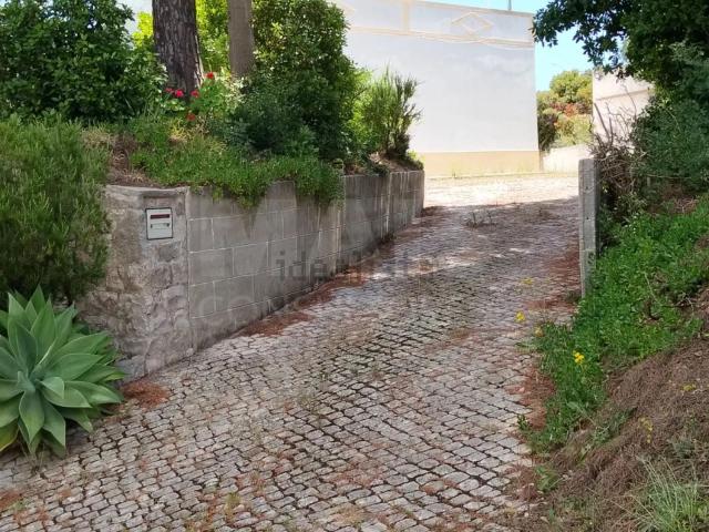 Moradia, Santa Bárbara de Nexe