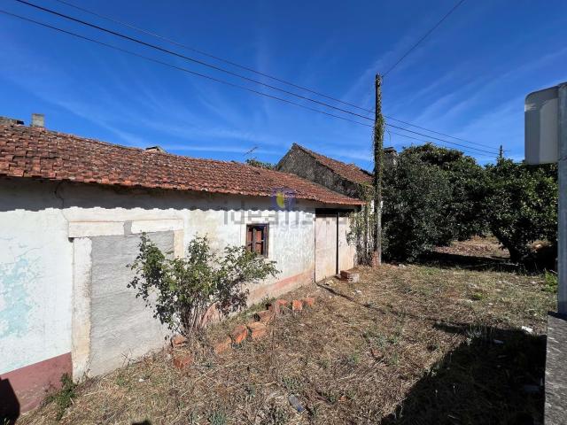 Moradia, Santa Catarina da Serra e Chainça