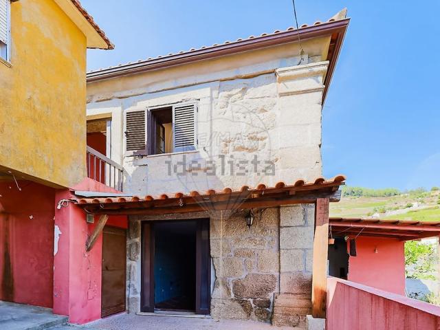 Moradia, Santa Cristina