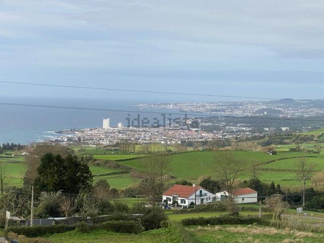 Moradia, Santa Cruz