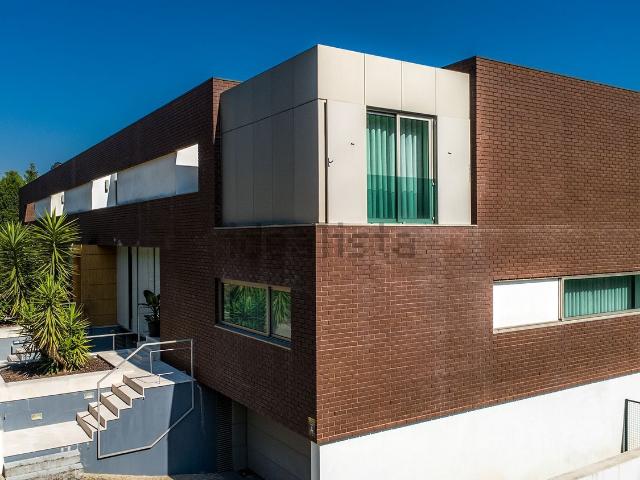 Moradia, Santa Joana