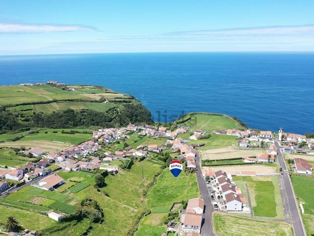 Moradia, Santana