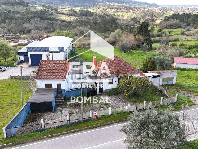 Moradia, Santiago e São Simão de Litém Albergaria dos Doze