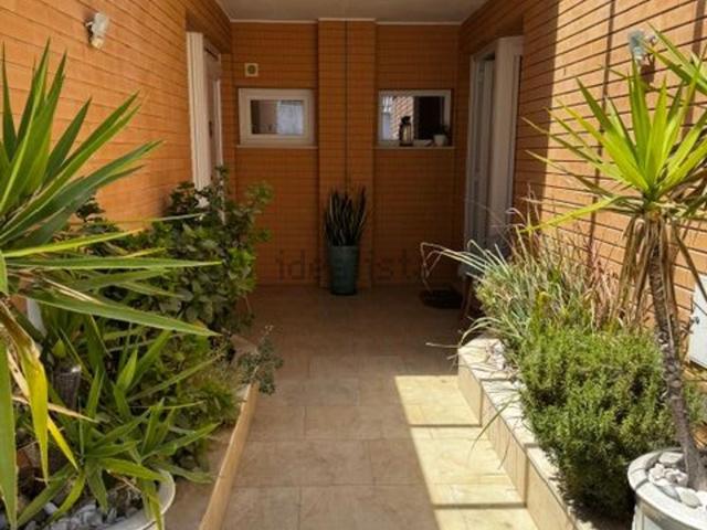 Moradia, Santiago Sesimbra