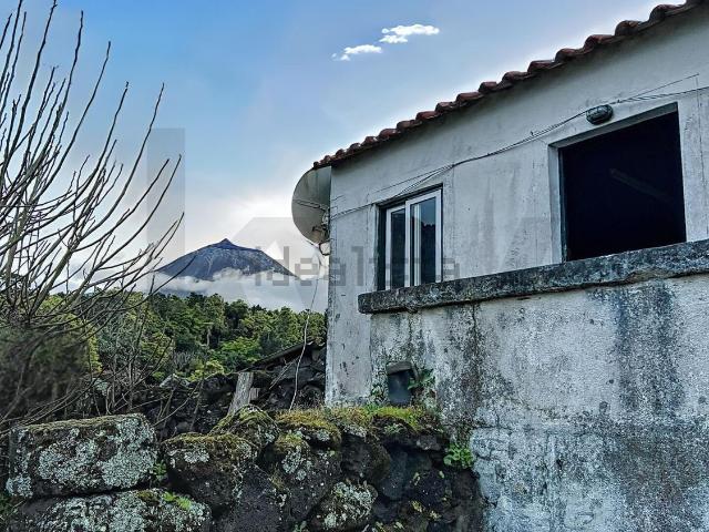 Moradia, Santo António