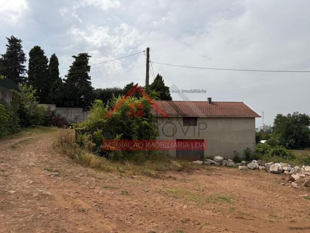 Moradia, Santo Tirso Couto Burgães