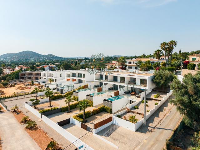Moradia semi geminada para venda Almancil | 3 quartos 246m² Almancil