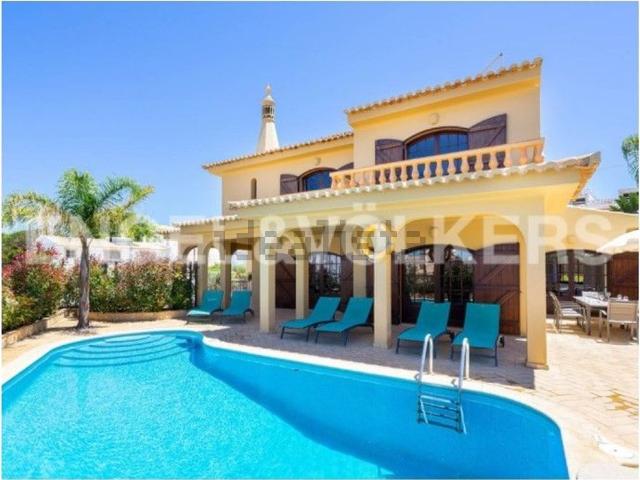 Moradia, Sesmarias, Albufeira e Olhos de Água