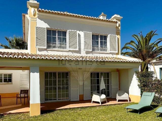 Moradia, Sesmarias, Albufeira e Olhos de Água