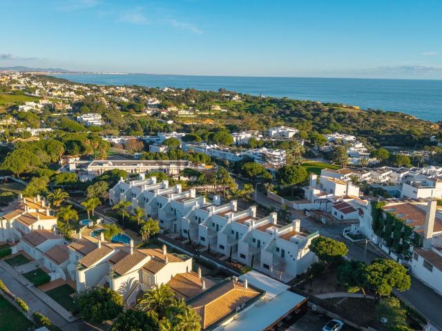 Moradia, Sesmarias, Albufeira e Olhos de Água