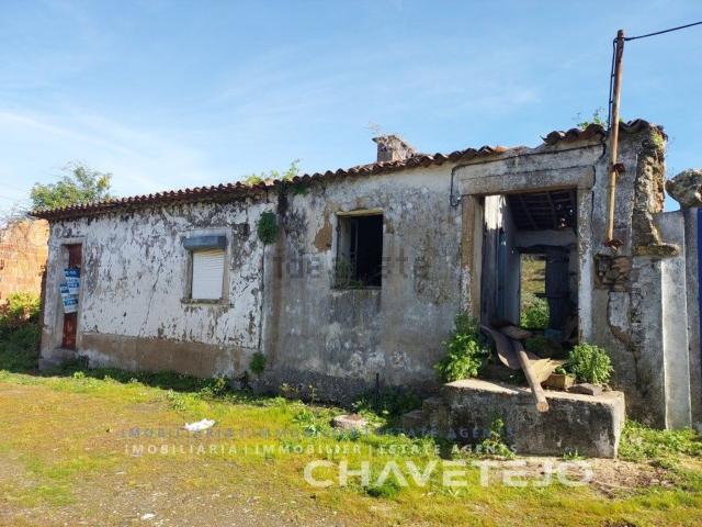 Moradia, Serra e Junceira