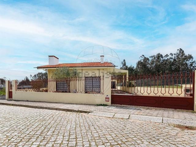 Moradia, Serzedo e Perosinho