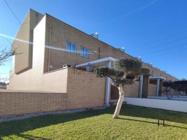 Moradia, Serzedo e Perosinho