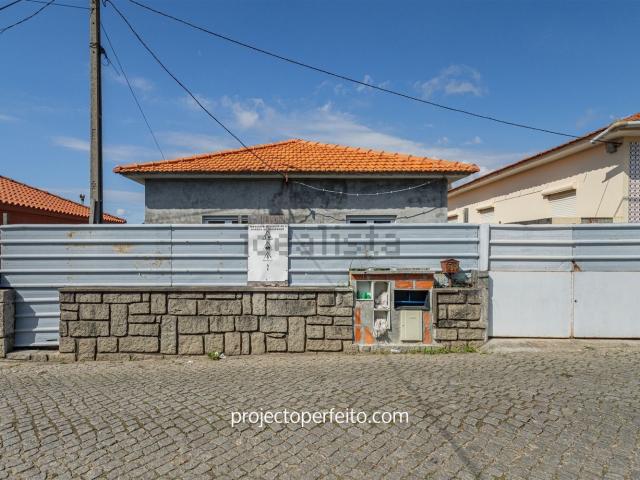 Moradia, Serzedo e Perosinho