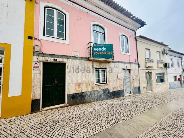 Moradia, Sousel