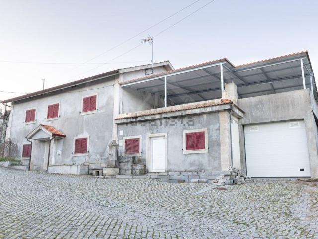 Moradia, Soutelo de Aguiar