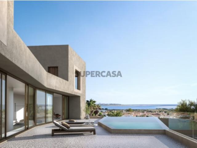 Moradia T4+1 Contemporânea com Spa e Piscina Panorâmica | Arquitetura de Autor na Meia Praia
