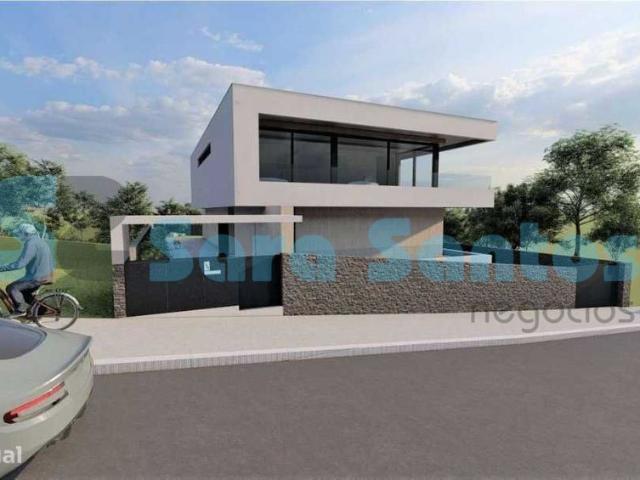Moradia T4+1 C/Piscina vistas sobre Douro Gaia
