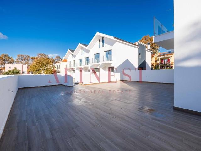 Moradia T4+1 de Luxo em Condomínio Exclusivo São Pedro do. 195m² Cascais e Estoril
