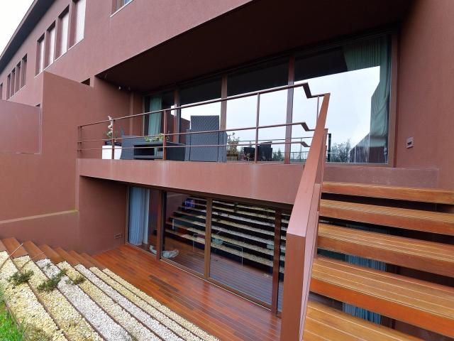 Moradia T4+1 de Luxo em Condomínio Privado com Vista para o Parque da Cidade