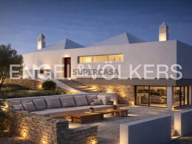 Moradia T4+1 moderna com piscina e jardim em Tavira