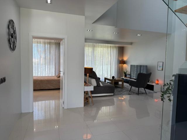Moradia T4+1 moderna em Ílhavo, inserida num amplo terreno de 1.170 m²