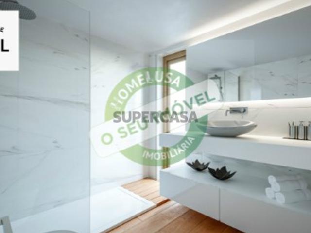 Moradia T4+1 Moderna que Define Elegância, Luxo e Conforto