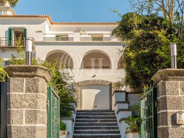 Moradia T4+2 vista mar no Estoril, Cascais 0m² Cascais e Estoril