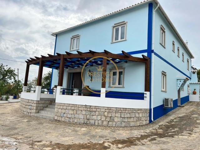 Moradia T4+2 com piscina