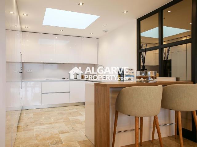 Moradia T4, Montenegro, Faro | BPI Expresso Imobiliário