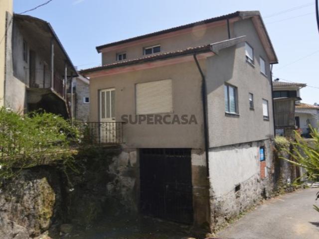 Moradia T4 +Moradia para restaurar