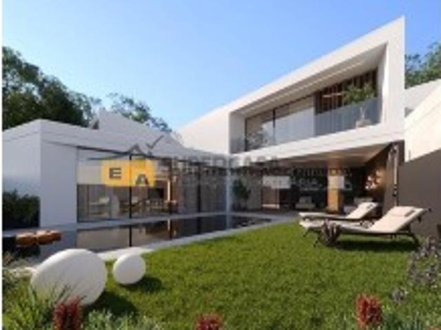 Moradia T4 na Maia